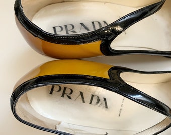 パンプス PRADA BICOLOR PATENT LEATHER PUMPS s-l400.jpg