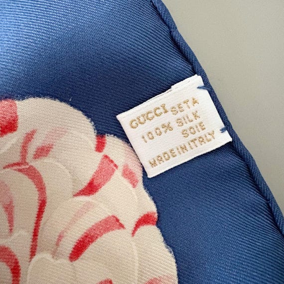 2003SS GUCCI by Tom Ford 和柄刺繍シルクスカーフ 00s 2003SS GUCCI by Tom Ford 和柄刺繍シルクスカーフ 00s