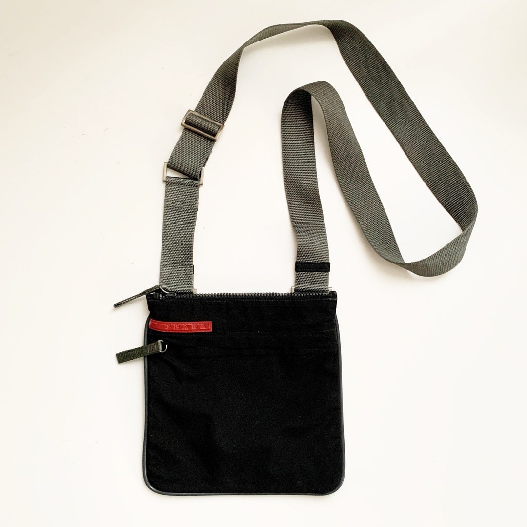 バッグ 00s prada sport archive tech shoulderbag PRADA SPORT Archive 2000s shoulder bag