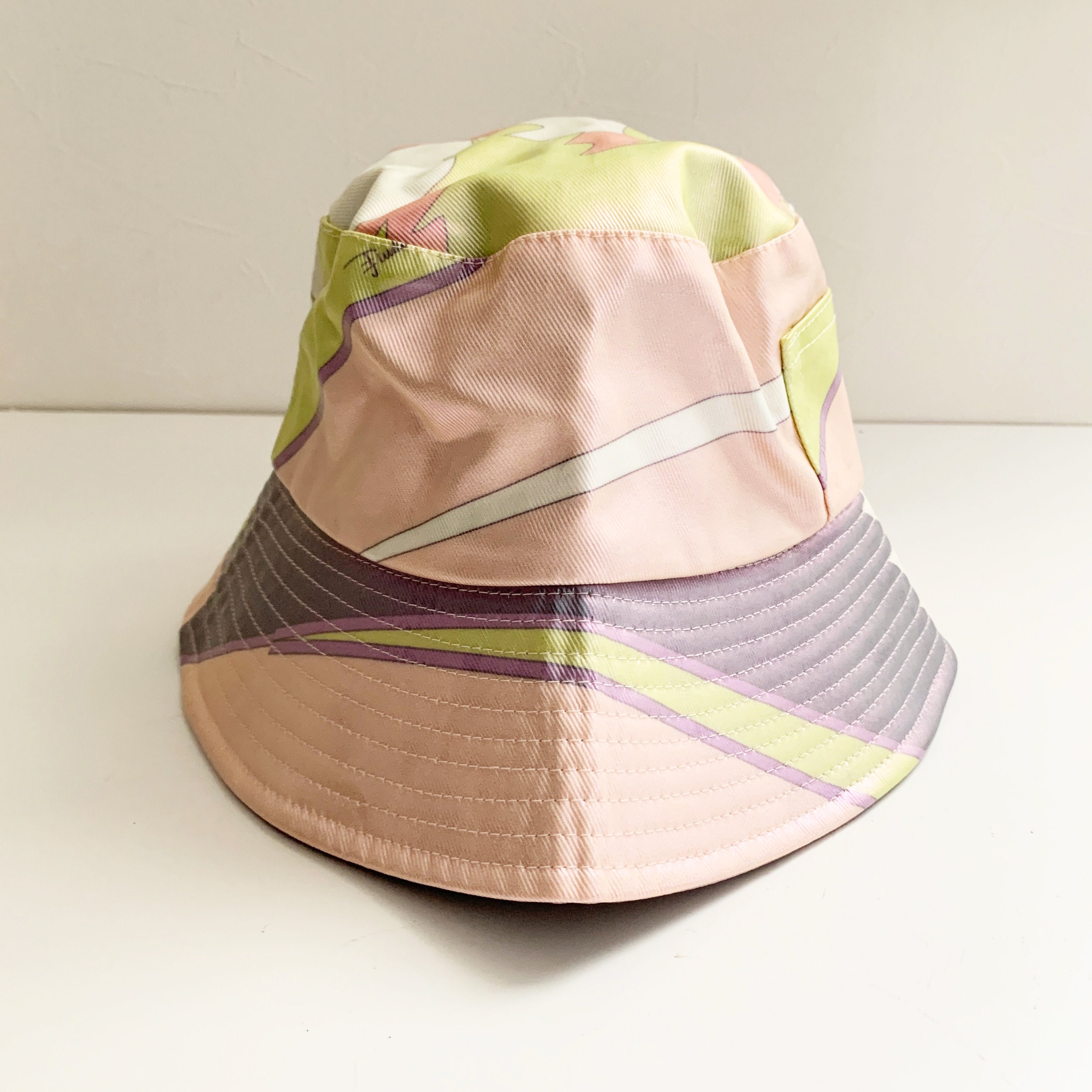 EMILIO PUCCI Pearl Pastel Color Hat - Etsy display picture 3