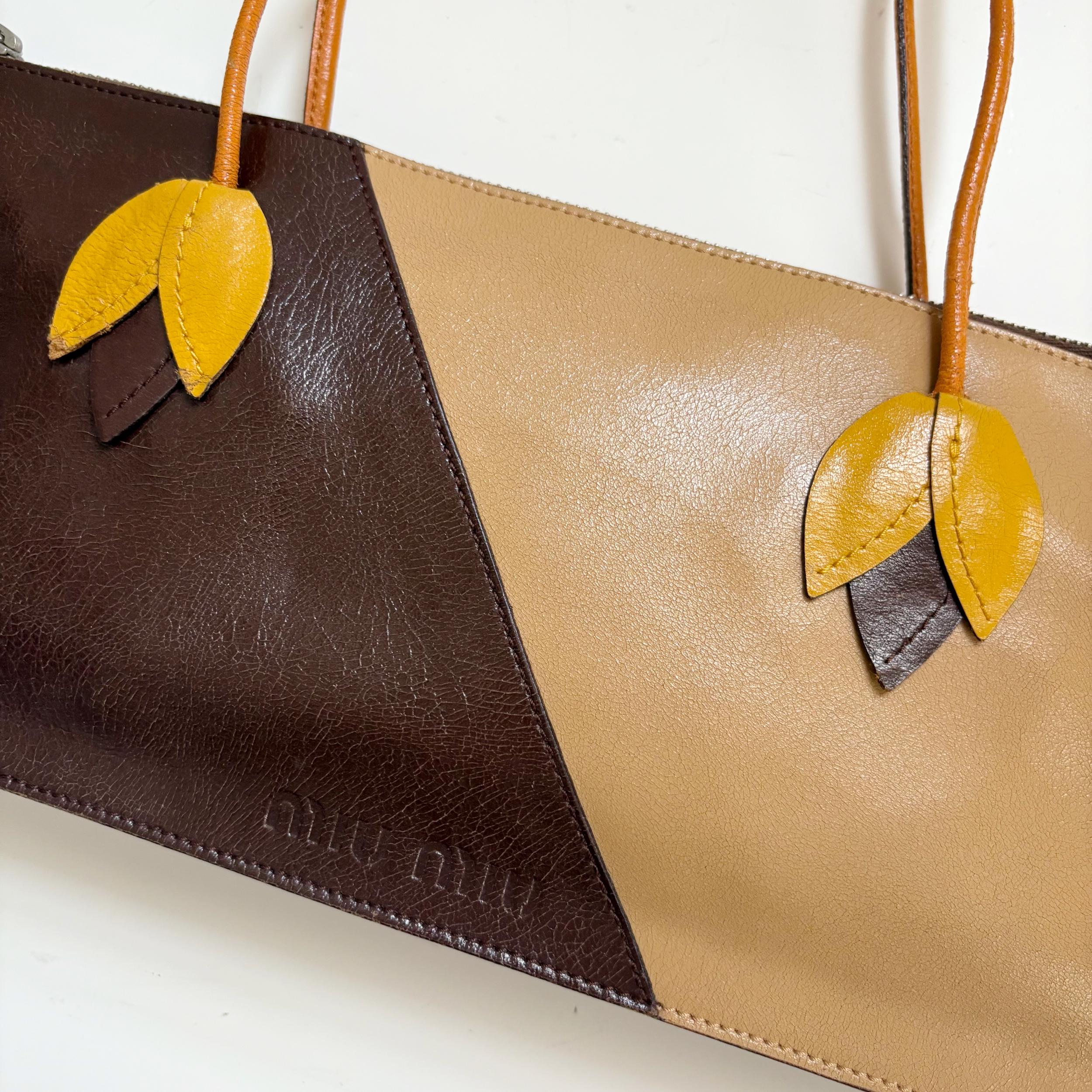 バッグ 2000s miumiu archive leather hand bag MIU MIU AW2000s Archive Hand Bag Y2K Vintage Blue Black