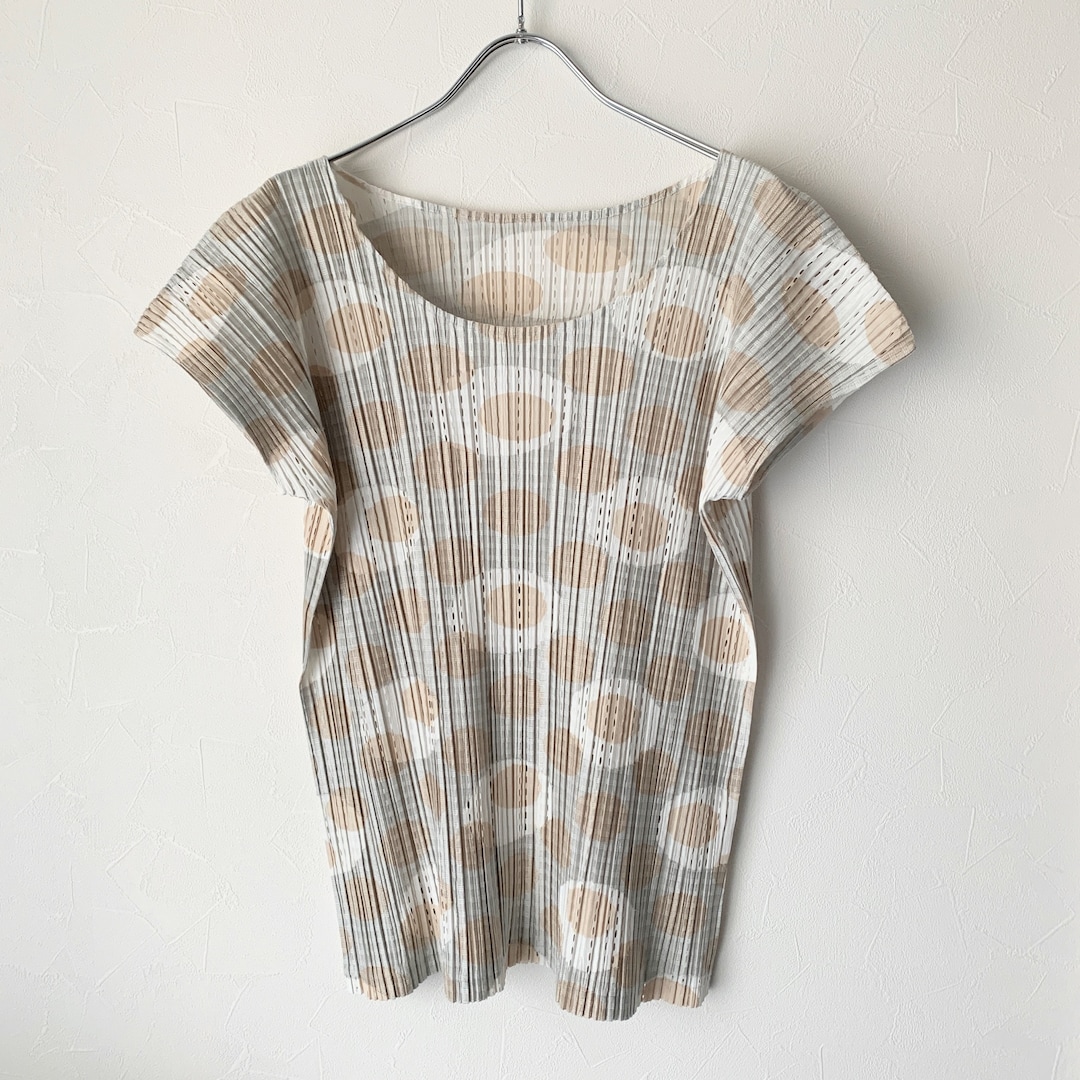 PLEATS PLEASE Issey Miyake Polka Dot Punching Design Top - Etsy