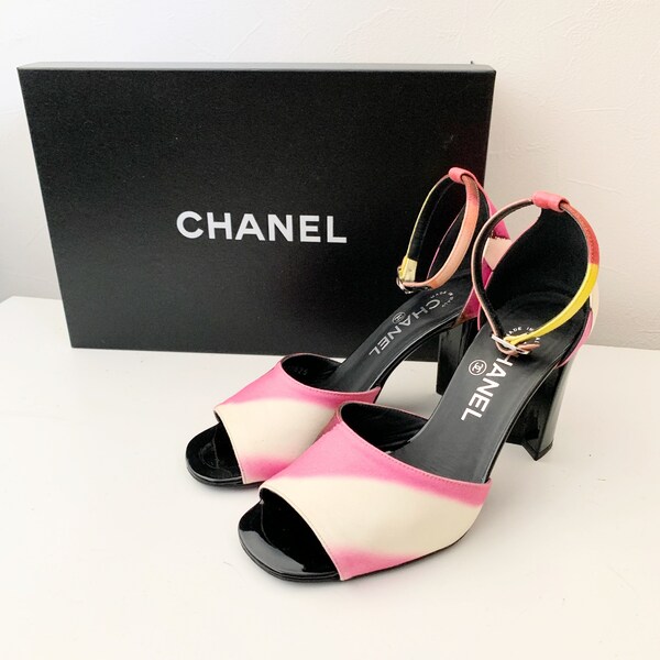 CHANEL by Karl Lagerfeld chanel Silver logo metal fittings pink neon color sandals