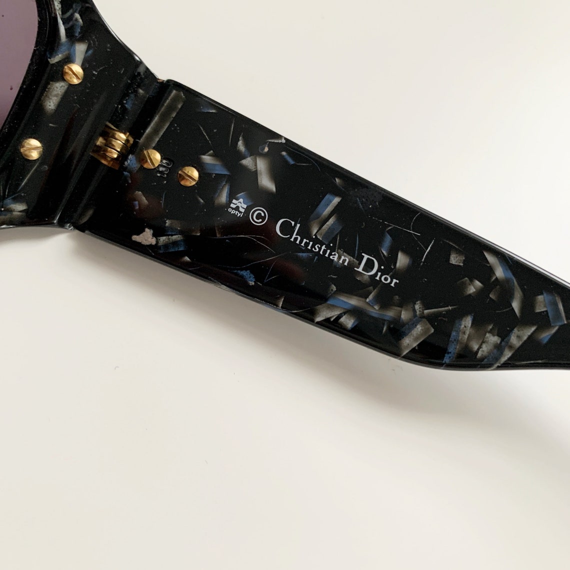 Christian Dior Vintage Shell Pattern CD Logo Metal Fittings Sunglasses ...