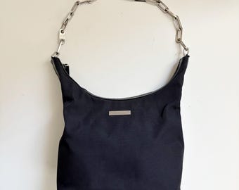 Torebka na ramię Gucci vintage ze srebrnym logo i łańcuszkiem