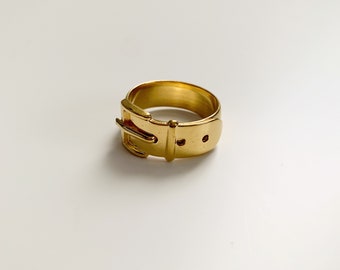 Gucci Gold color scarf belt ring