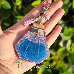 Zaubertrank Flasche Schlüsselanhänger, Glitter Acryl Trank Schlüsselanhänger, Halloween Schlüsselanhänger, Magischer Taschenanhänger, Taschenanhänger Acryl Hexe Ästhetischer Stil
