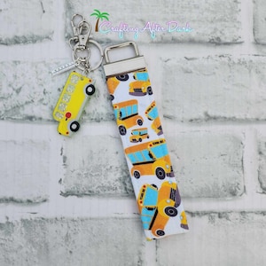 School Bus Keychain, Yellow School Bus wristlet, Bus Driver Keychain, School Bus Lanyard, School Bus Driver gift, Glitter Acrylic Keychain