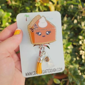 Pumpkin Pie badge reel, cute badge holder, Thanksgiving glitter badge reel, Kawaii food belt clip, acrylic nurse ID holder, teacher ID clip