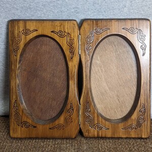 4x7 Double Oval Hinged Vintage Wood with Embossed Design