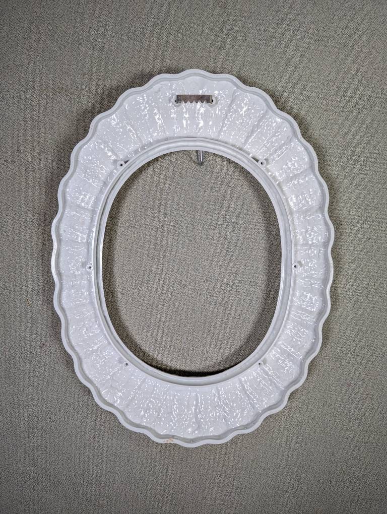 8x10 Oval Frame Vintage Plastic White and Pink With Side Etsy