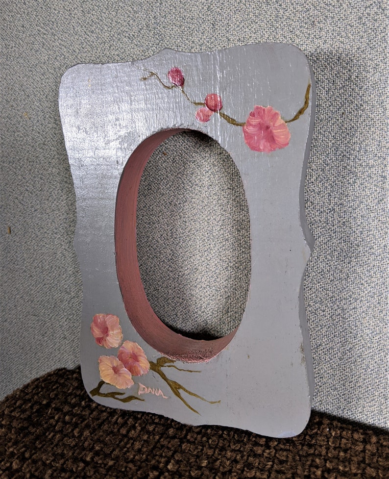3 12 x 5 Frame Wood Grey with Flowers Oval Scalloped with Optional Invisible Glass
