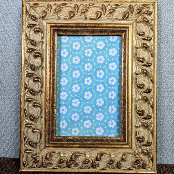 4x6 Frame Gold Ornate with Optional Glass