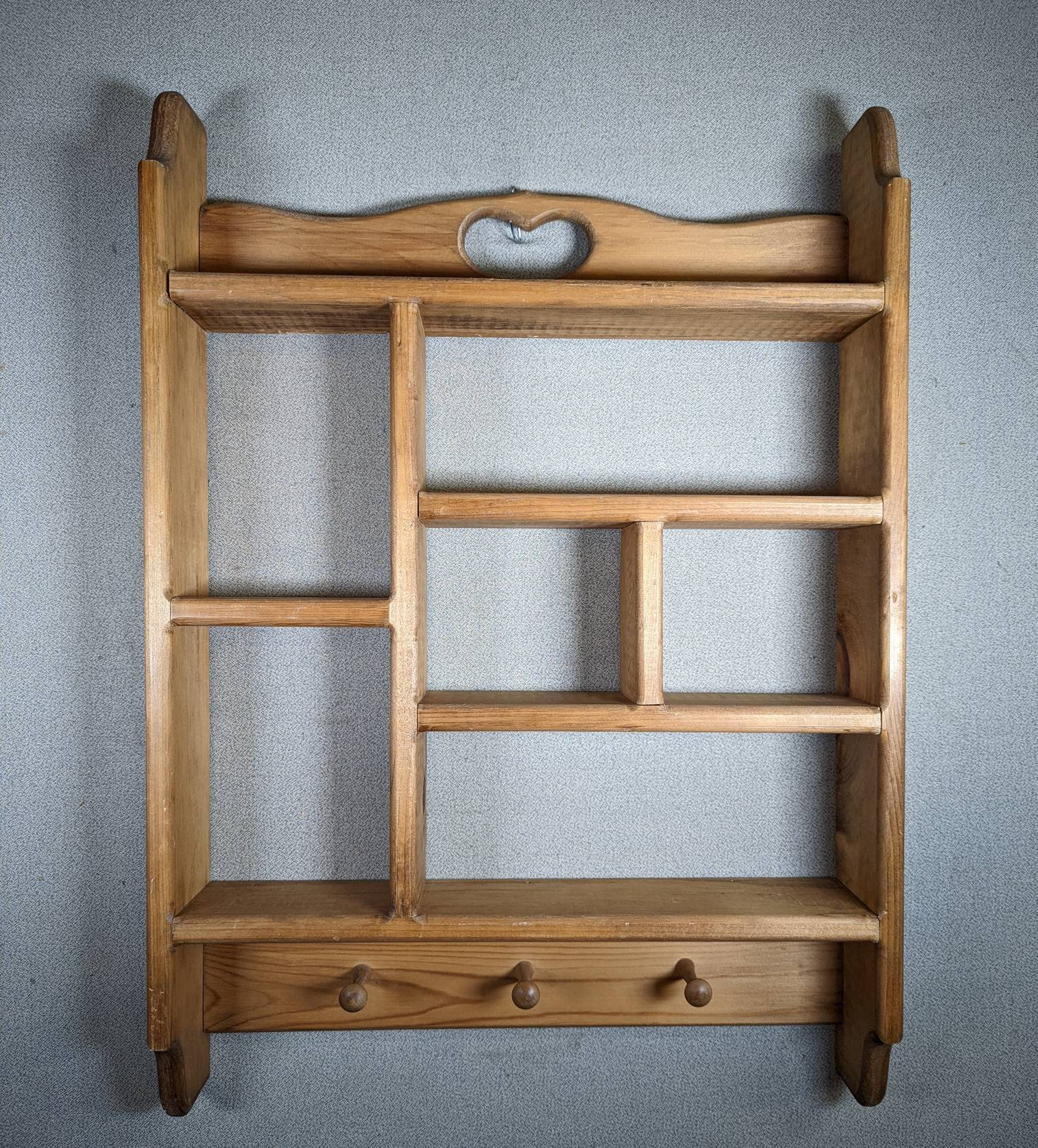 Rustic Heart Wood Shelf Rack Hanging or Freestanding 36cm Ideal for OrnamentsNew 