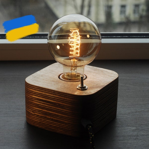 Lámpara Edison de madera hecha a mano: Lámpara de mesa retro