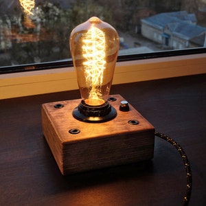 Handmade Wooden Edison Lamp: Industrial Steampunk Style