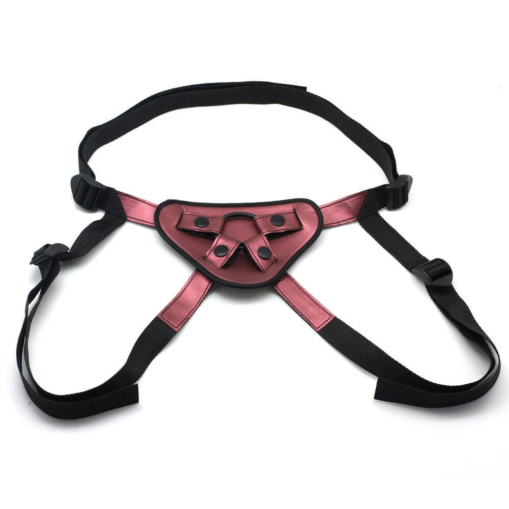 lesbians straps