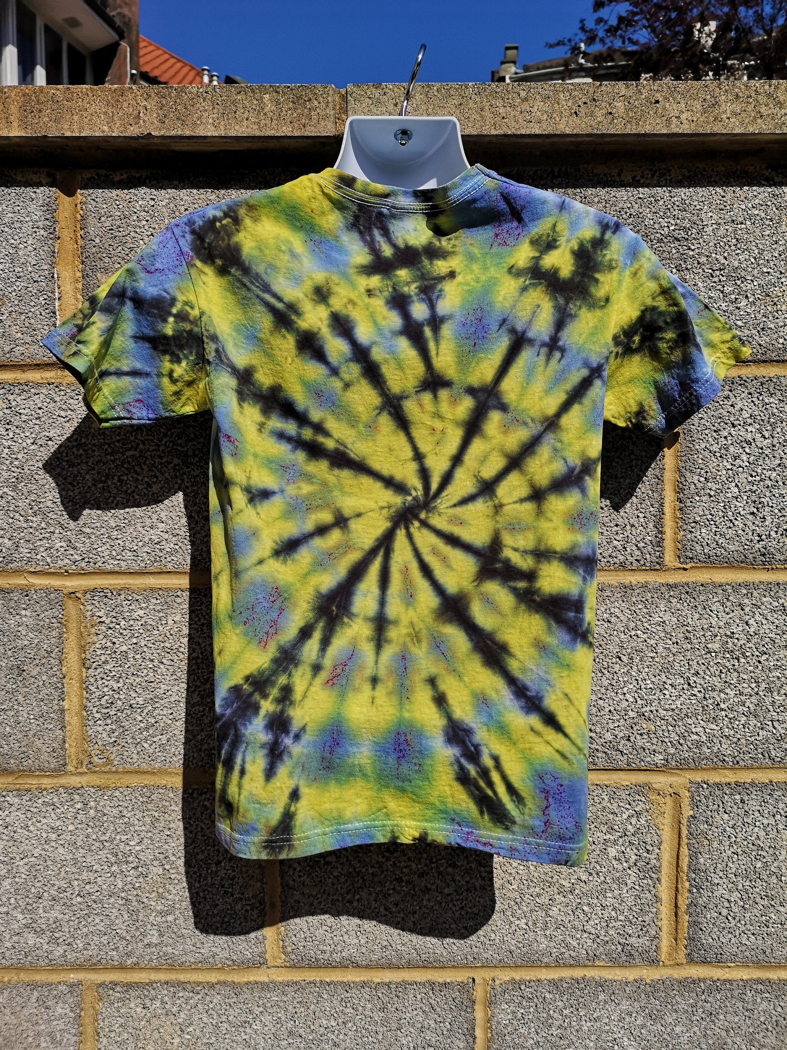 Medium Handmade Tie-dye T-shirt Yellow Black - Etsy