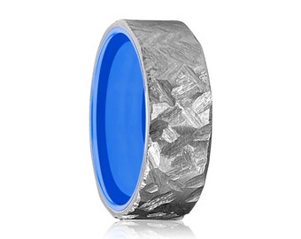 Titanium Ring Blue, Men's Wedding Band, Men's Wedding Ring, Titanium Band, Titanium Wedding Band, Hammered Titanium, Light Weight Ring