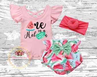 1st Birthday Watermelon Outfit,  One in a melon birthday girl set,  Watermelon bloomer, Watermelon smash cake outfit, round knot headband