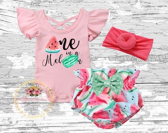 1st Birthday Watermelon Outfit,  One in a melon birthday girl set,  Watermelon bloomer, Watermelon smash cake outfit, round knot headband