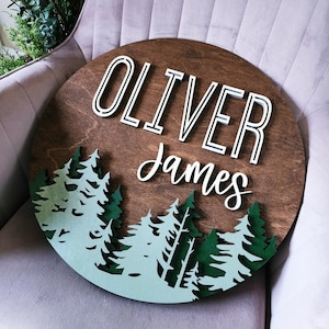 Letrero grande personalizado con nombre de pino y bosque, letrero para cuna de bebé, letrero de madera en capas para bebé, letrero con nombre de niño, decoración recortada para guardería