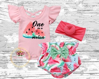 1st Birthday Watermelon Outfit,  One in a melon birthday girl set,  Watermelon bloomer, Watermelon smash cake outfit, round knot headband