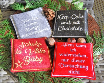 Sotis chocolate wrap with flap, 8 different briefs for the 13x18 cm frame (5x7 inch)