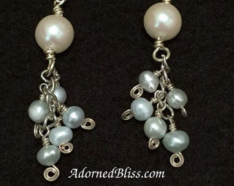 Cream Blue Pearl Earrings / Pearl Earrings / Bridal Jewelry / Wedding / Women's Gift Ideas / Dangle Earring / Pearl / Bridal Earrings / Blue