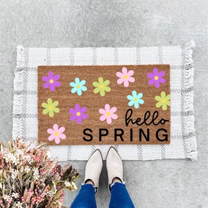 Spring Daisy Doormat | Summer Doormat | Summer Decor | Decor | Housewarming Gift | colorful Doormat | Bright doormat
