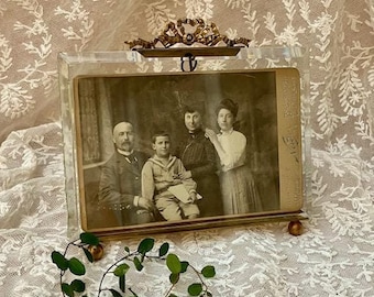 EVOCATiVE Superb Antique French EASEL type 1900s FAMiLY PICTURE FRAME Thick Beveled Glass RIBBoN Bow Ball Feet MARSEiLLE Photographer Gift