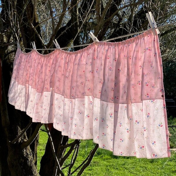 A Looong Charming Vtg French 1930s Pink Floral Fabric FLoUNCE or RUFFLE once Baby's CRiB LiNER Now a SINK /VANITY Skirt  Large Amount Fabric