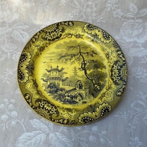 RARE ca. 1825 Antique French CHINOiSERIE PLATE DiSH Transferware Canary Yellow CREiL Montereau PAGODA Bridge Swan and Cranes COLLECToR Gift