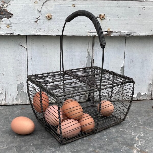 Unique Antique ViNTAGE 1920 French Handled WIREWARE BASKET Hand-made at the Farm Egg Caddy SHABByCHIC Fil de Fer CRAFTSMANSHiP Art Popu