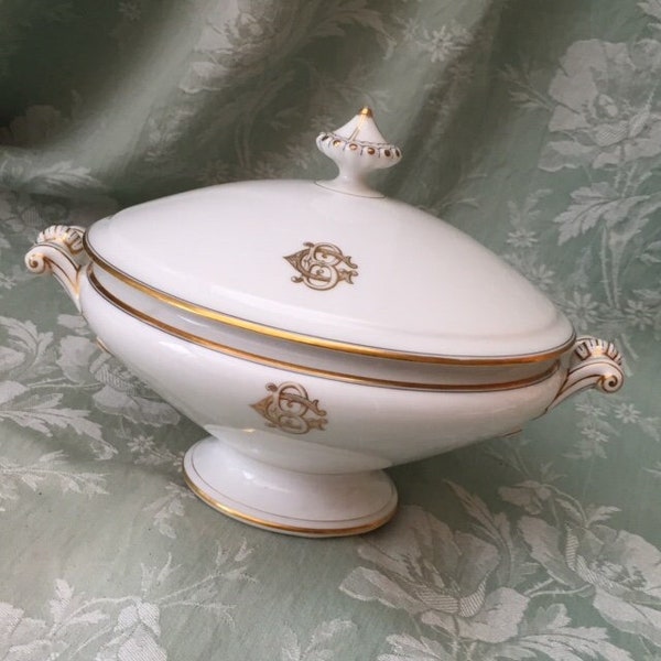 Fab ART DECo Antique French SoUP TUREEN LIMoGES Porcelain Ironstone Gilt MONOGRAM C B or B C Dowry Crockery 1930 Soupière Arts de la Table