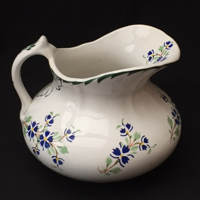 Unusual Vtg Antique CHiC French CERAMIC Washing PITCHER Broc Toilette Ancien  投手 Brocca Blue FLoRAL Bleuets &quot;Aux Barbeaux&quot; No SARREGUEMiNES