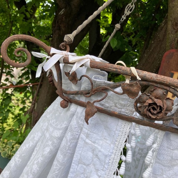 FAB Antique Vtg French CANOPY Bed CROWN CoRONA Wrought Iron Rusted RoSES Scrolls INCLUDiNG Lace DRAPEs CURTAiNs and Hanging Chains MEDiEVAL