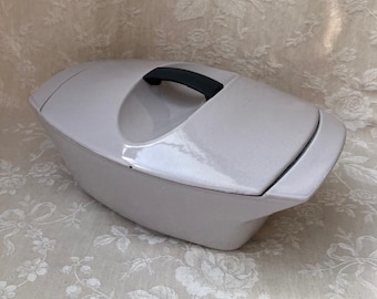 Le CREUsET Rare "PARME" Lavender COCOTTE Coquelle Design R. LOEWY 1960s Cast Iron Dutch Oven Space Age MidCentury Modernist Harmonic Gray