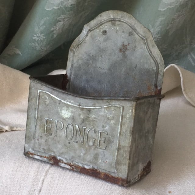 Insolite Vtg Antique Français Shabbychic Tole Sponge Holder Wall Hanging Cuisine Décor Eponge Lettra