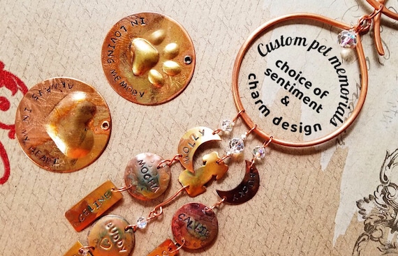 Personalized Pet Memorial for Multiple Pets, Choice of Charms and Sentiment, Keepsake Ornament/Memorial, Remembrance of Companion Animals