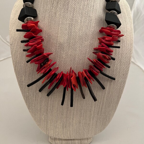 Stunning-Black Spikes and Red Wood Chips with Black Wood Blocks and  African Silver