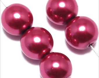 20 pearls 10mm raspberry red Bohemian glass