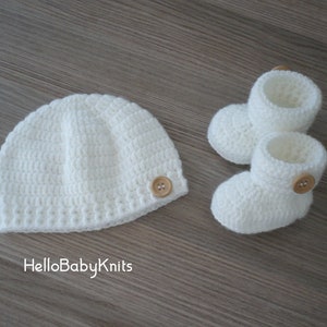 Crochet baby hat with booties, Newborn boy knit hat, Baby boy take home set, Baby knit hat