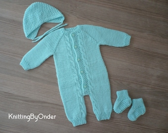 Gender neutral knit baby outfit, Hand knit newborn outfit, Knit baby romper, Baby boy knit outfit, Handmade newborn gift