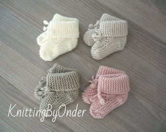 Wool baby booties, Knit baby shoes, Newborn baby gift, Gender neutral baby boots