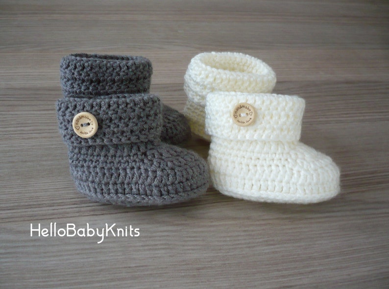 Crochet baby booties, Beige baby booties, Newborn baby booties, Unisex baby shoes, New baby gift, Baby shower gift