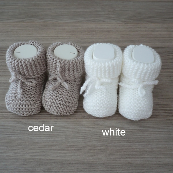 Knitted baby booties, Newborn shoes, Baby slippers, New baby gift, Baby shower gift, Hand knitted booties