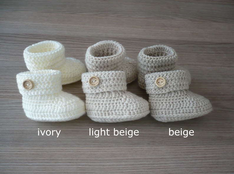 Crochet baby booties, Beige baby booties, Newborn baby booties, Unisex baby shoes, New baby gift, Baby shower gift