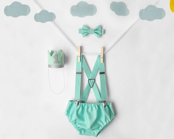 green cake smash outfit