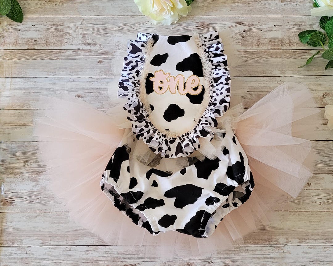 First Rodeo Cake Smash Outfit Girl, Cowgirl Birthday, Cow Cake Smash ...